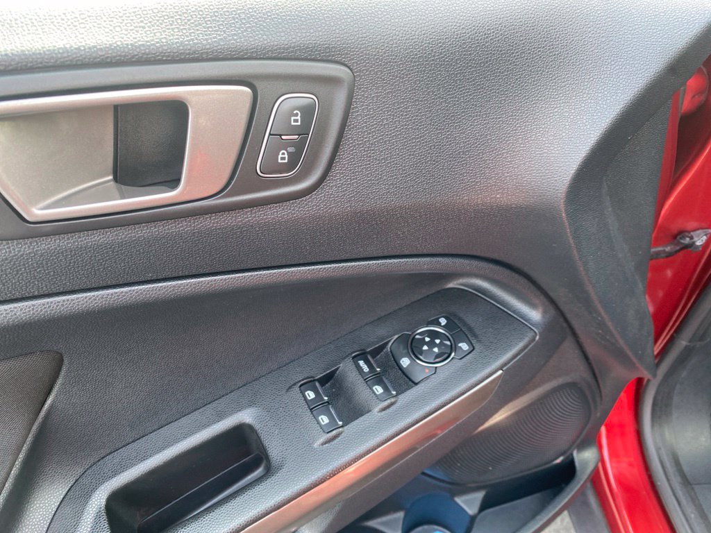 Used 2020 Ford EcoSport SE FWD image 19