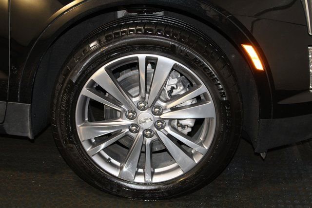 Used 2025 Cadillac XT5 Premium Luxury image 36