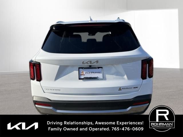 Used 2025 Kia Sorento S image 5