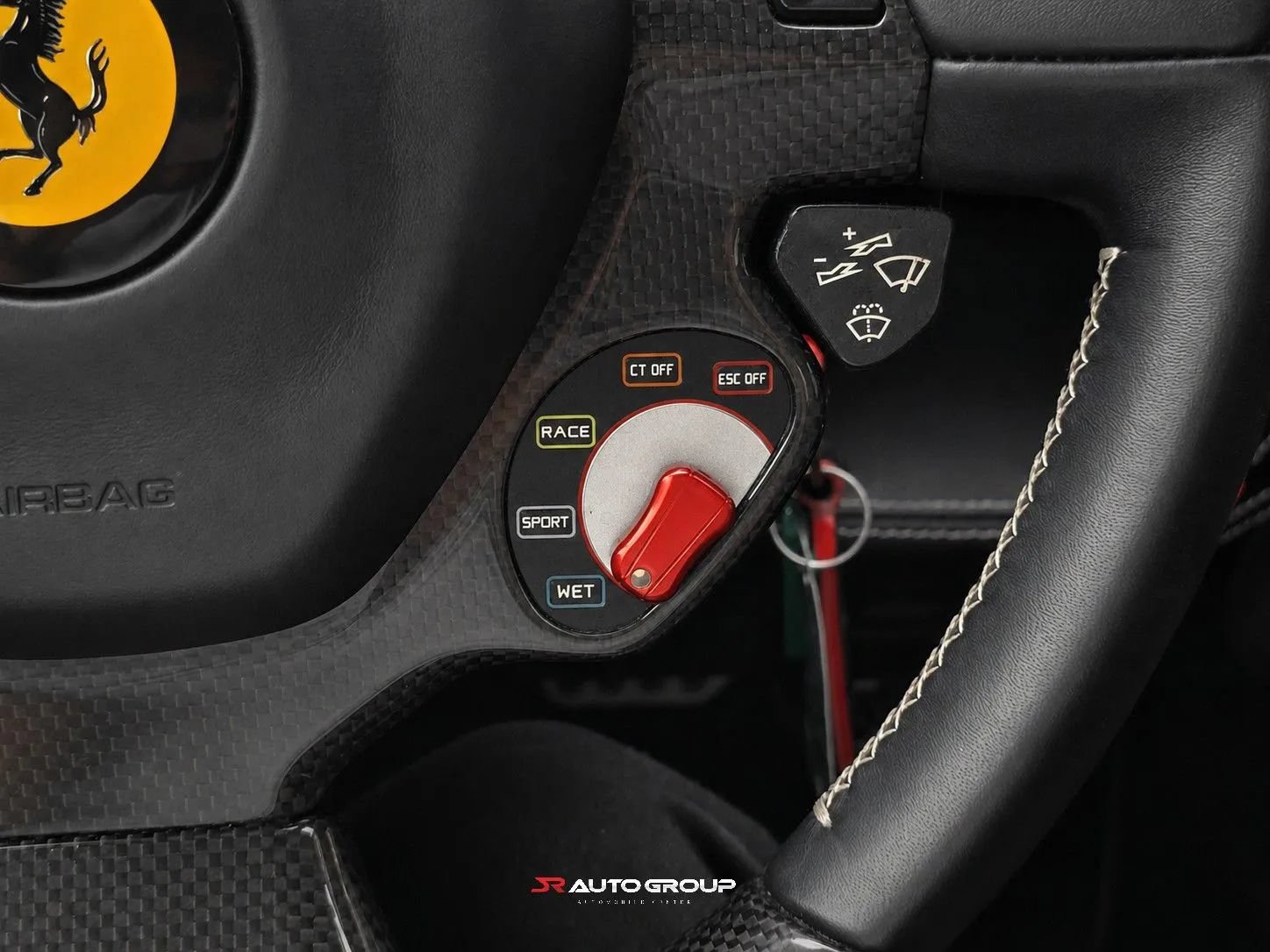 Used 2015 Ferrari 458 Italia Coupe RWD image 27
