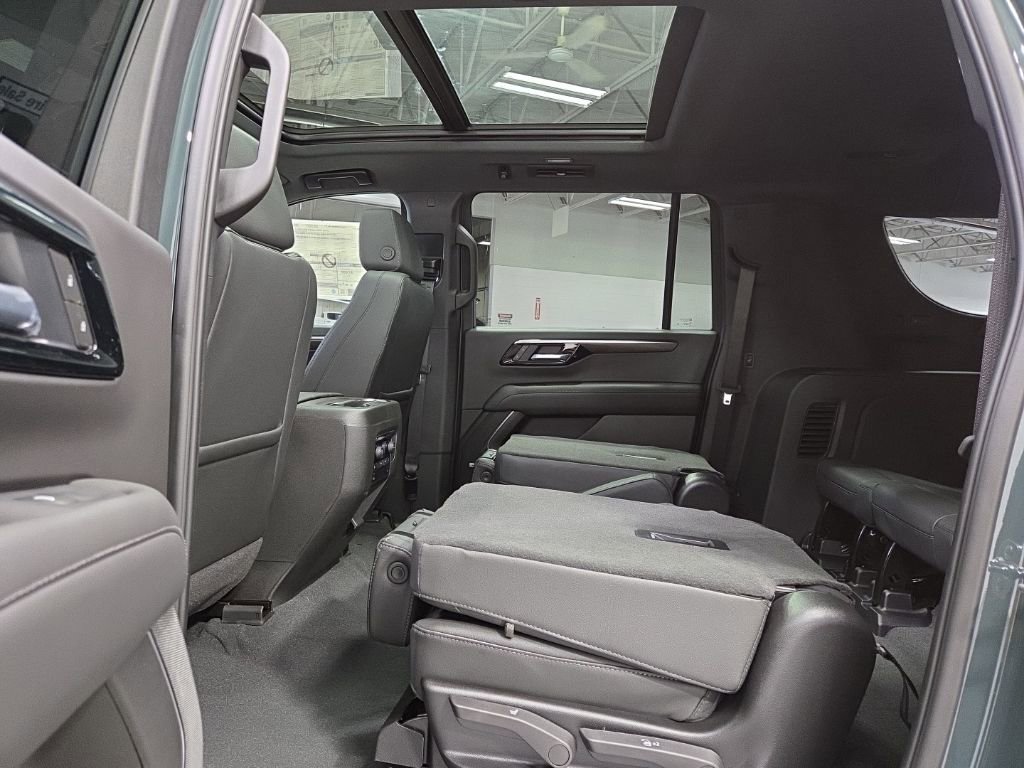 New 2026 Chevrolet Suburban Z71 w/ Comfort Package image 37