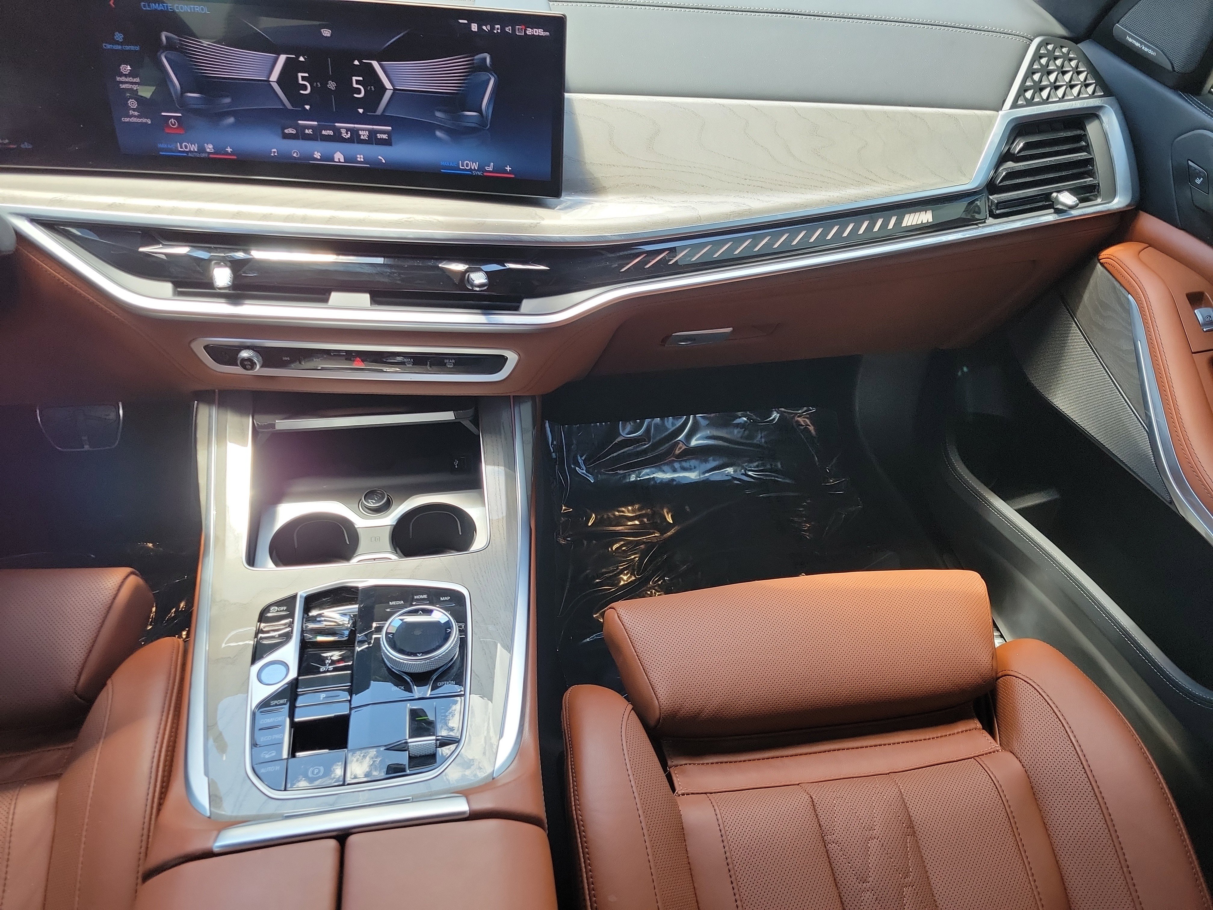 Used 2024 BMW X7 M60i w/ Executive Package AWD/4WD image 11