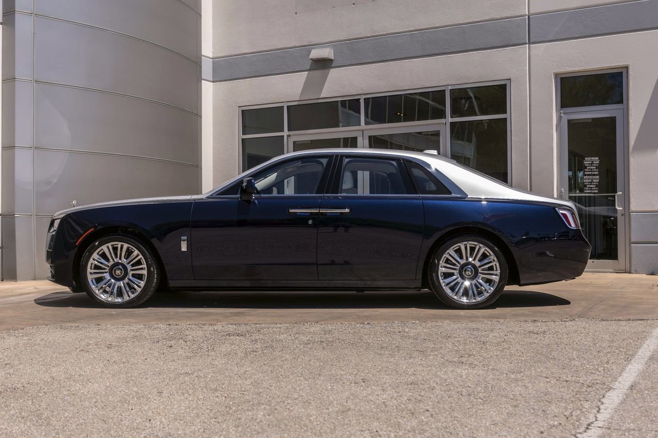 New 2025 Rolls-Royce Ghost image 20