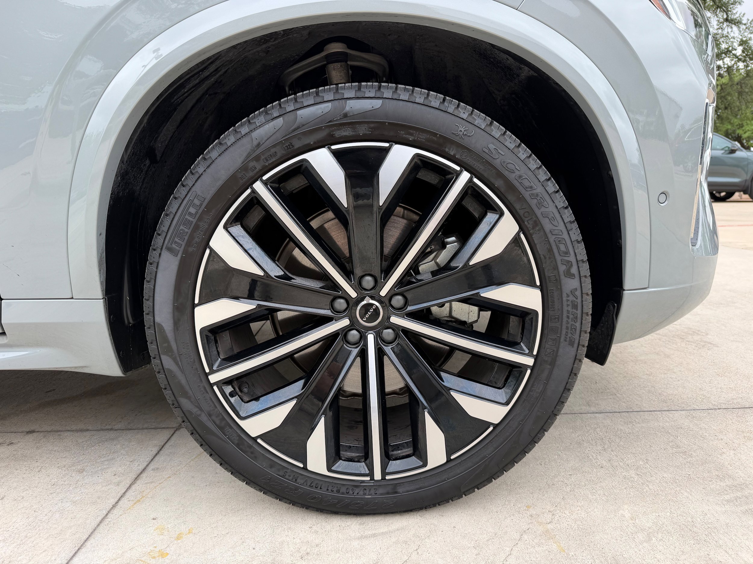Used 2026 Volvo XC90 B6 Plus w/ Protection Package Premier AWD/4WD image 7