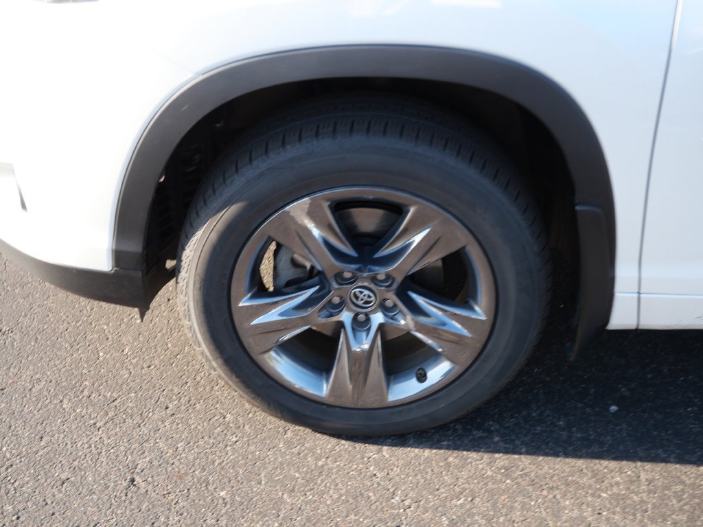Certified 2019 Toyota Highlander Limited Platinum AWD/4WD image 8