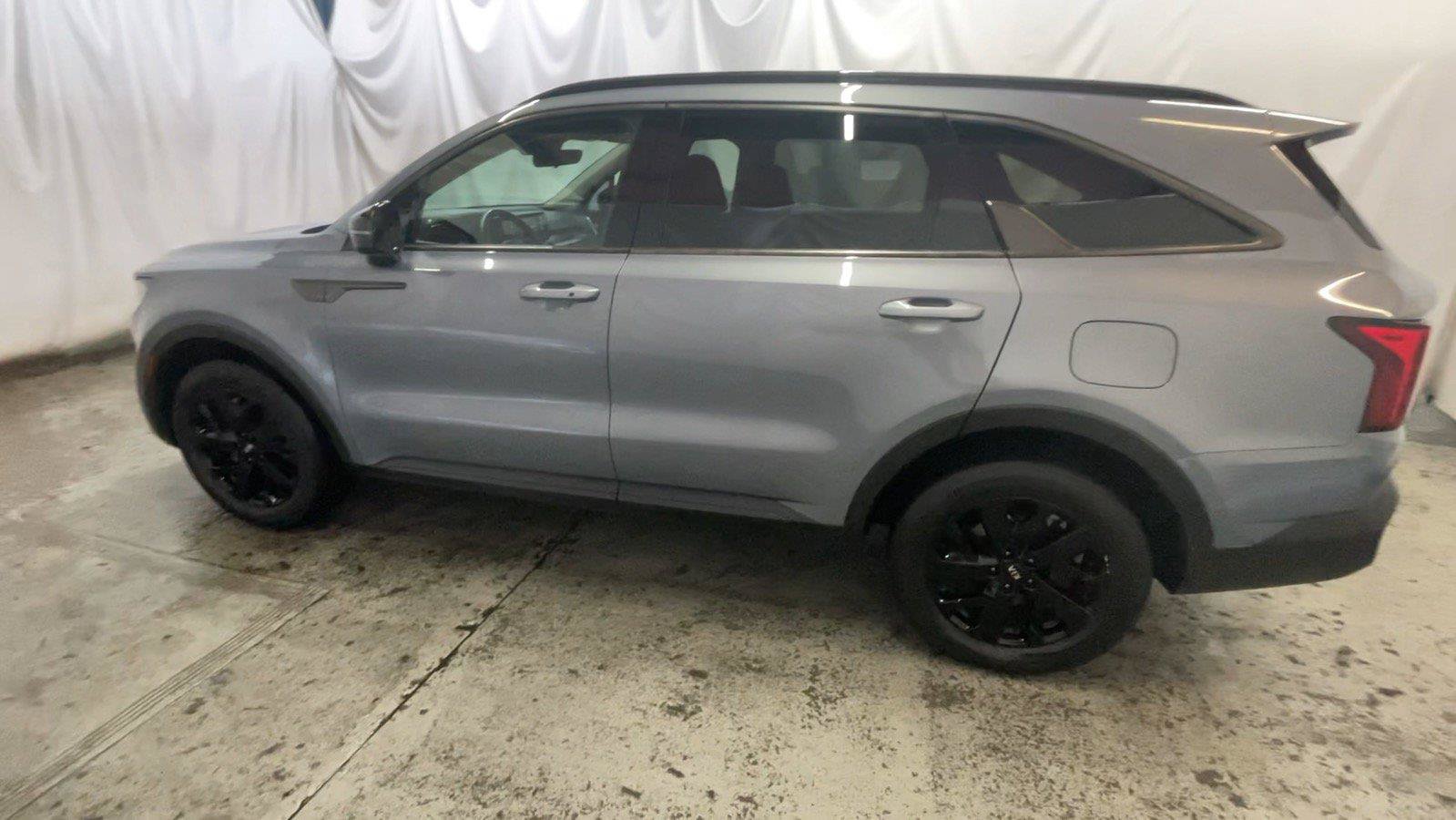Used 2021 Kia Sorento S w/ Panoramic Sunroof Package AWD/4WD image 10