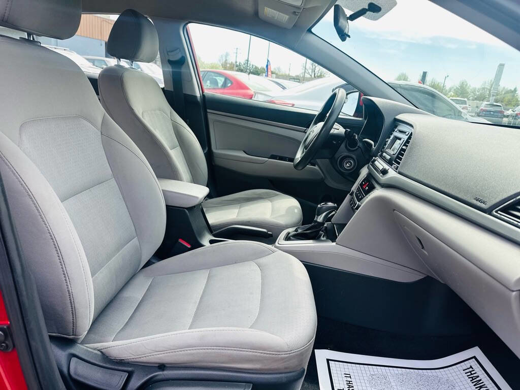 Used 2017 Hyundai Elantra SE image 9