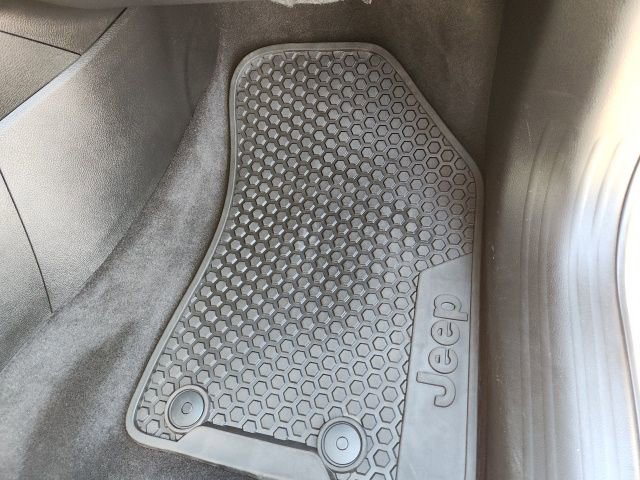 Used 2022 Jeep Compass Latitude w/ Convenience Group image 39