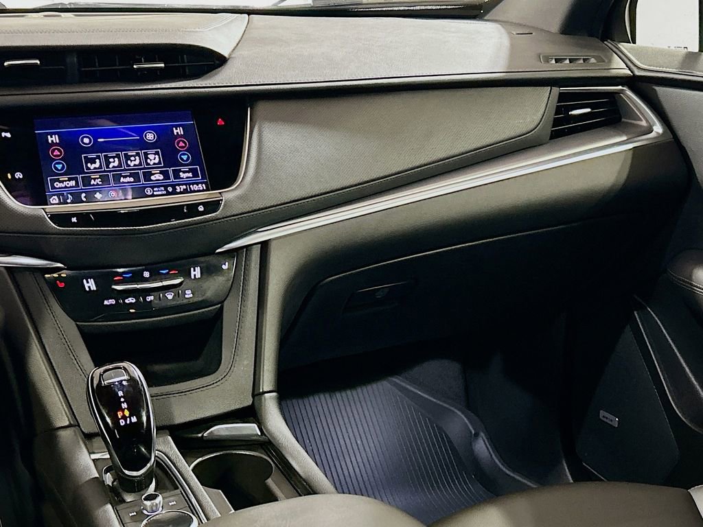 Used 2024 Cadillac XT5 Luxury w/ LPO, Floor Liner Package image 19