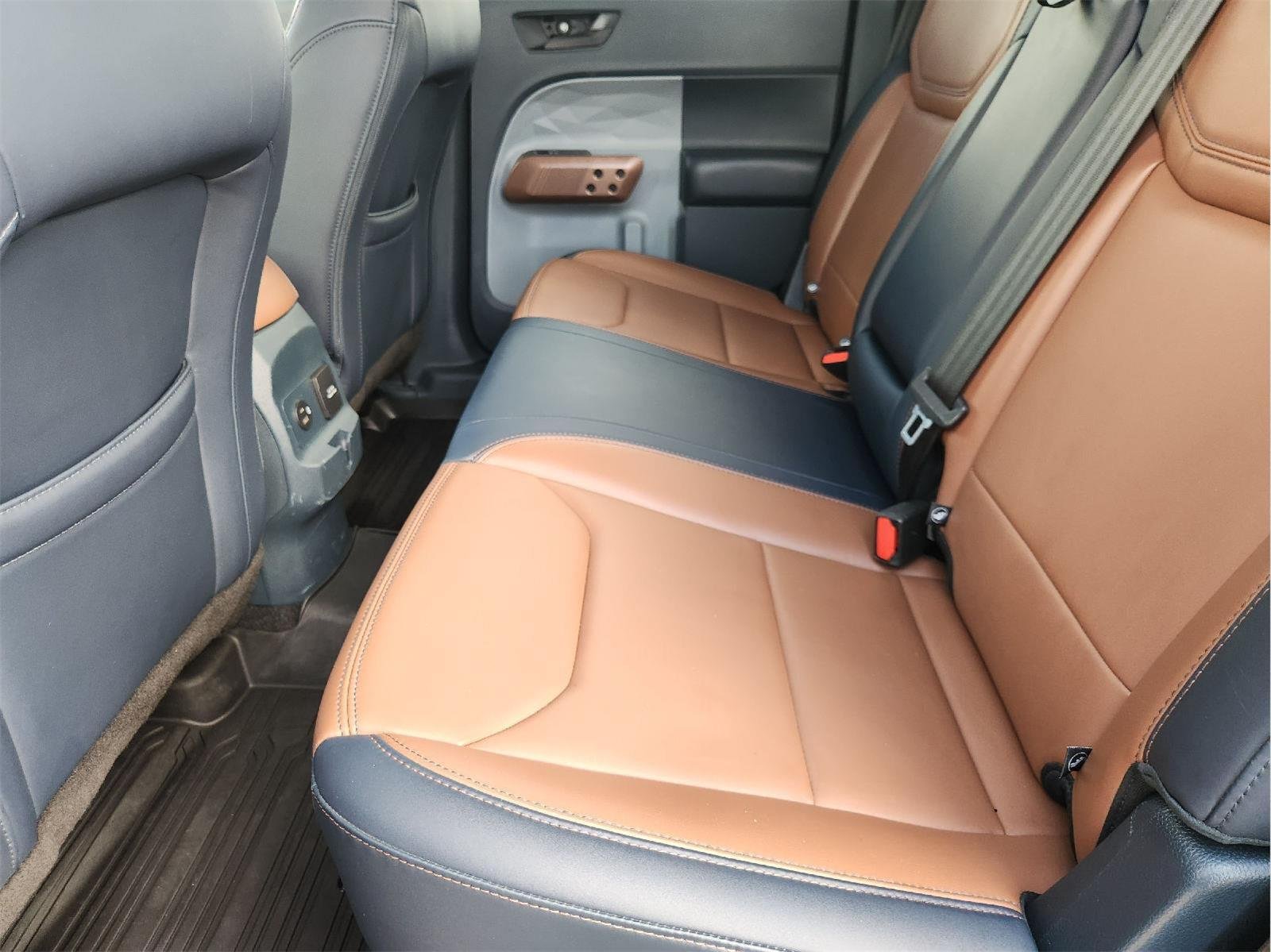 Used 2022 Ford Maverick Lariat w/ Lariat Luxury Package FWD image 30
