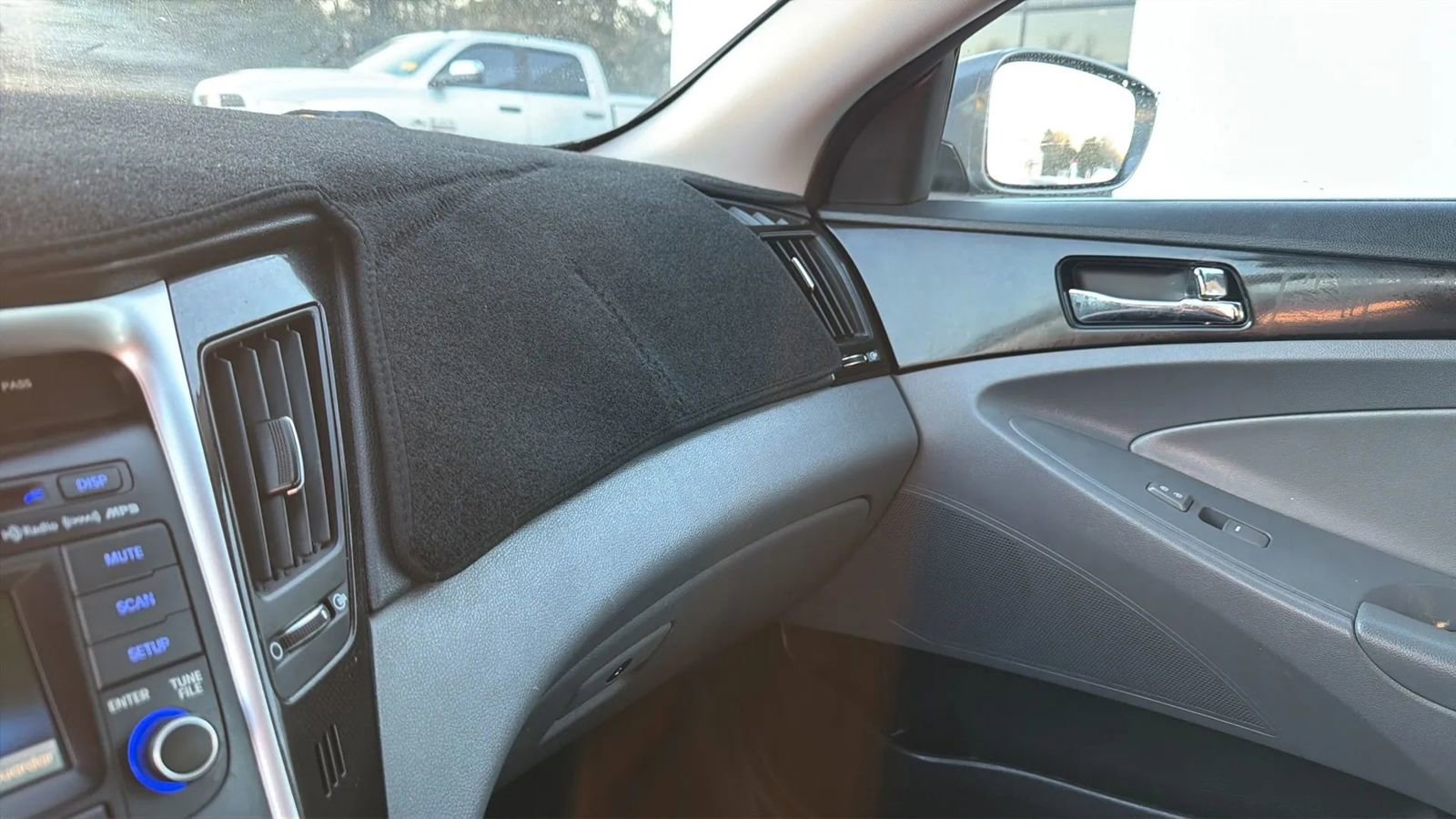 Used 2014 Hyundai Sonata SE image 32