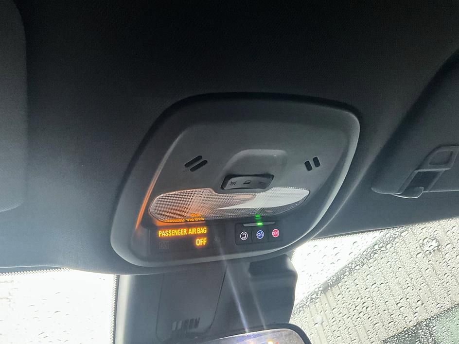 Used 2024 Chevrolet Trax RS image 25