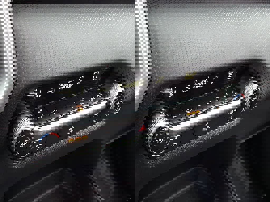 Used 2025 MAZDA CX-50 AWD 2.5 S w/ Preferred Package image 15