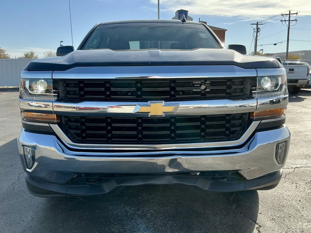Used 2018 Chevrolet Silverado 1500 LT w/ All Star Edition image 9