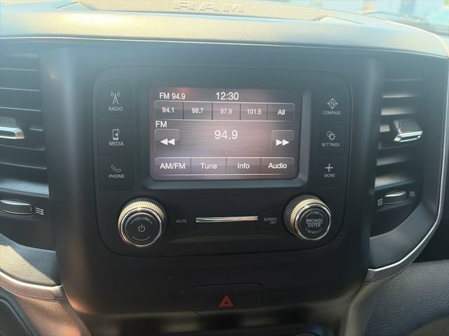 Used 2021 RAM 3500 Tradesman w/ Chrome Appearance Group AWD/4WD image 18