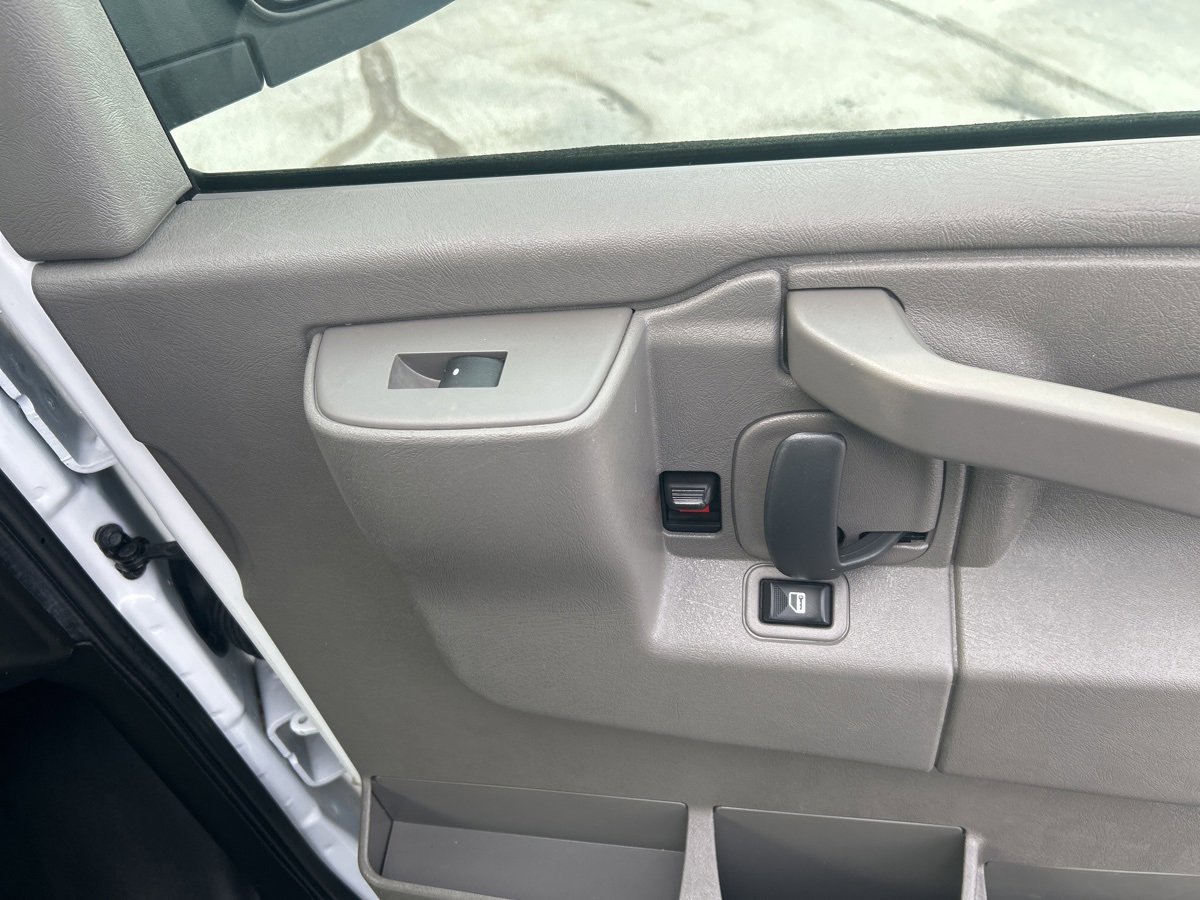 Used 2022 Chevrolet Express 2500 w/ Driver Convenience Package image 37