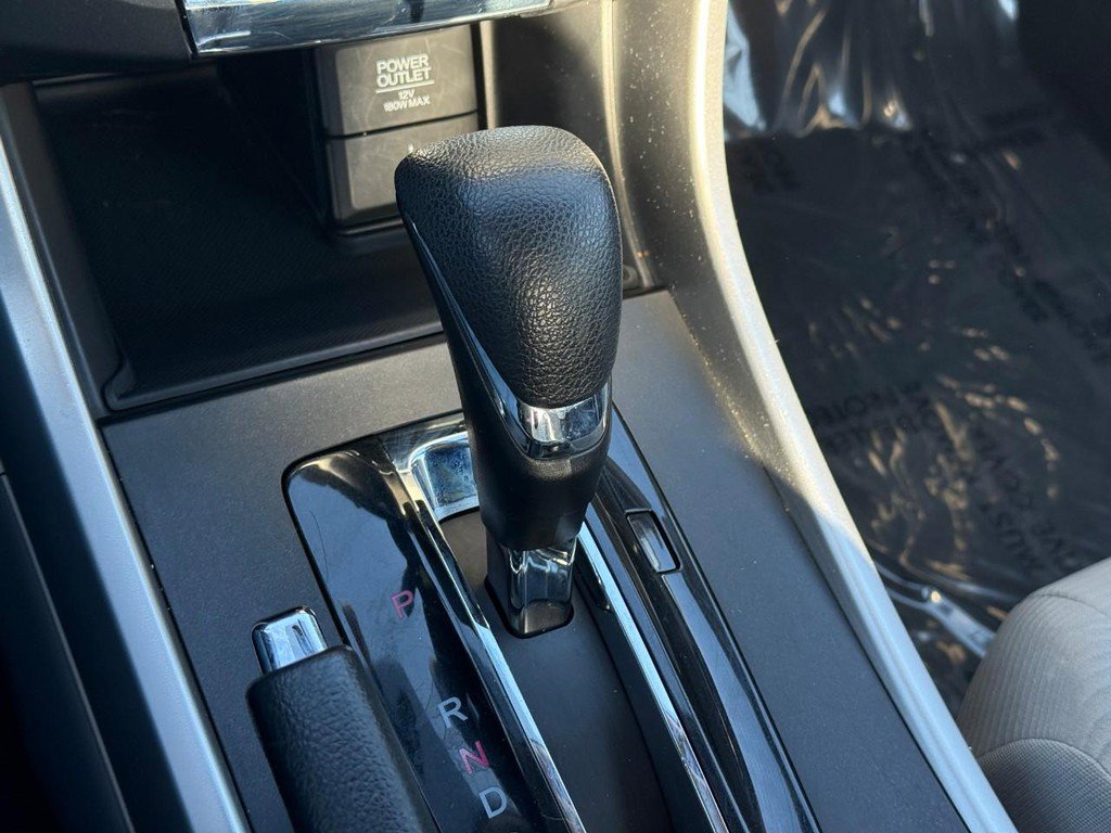 Used 2015 Honda Accord LX image 21