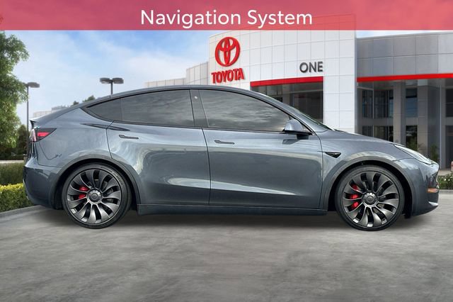 Used 2020 Tesla Model Y Performance image 3