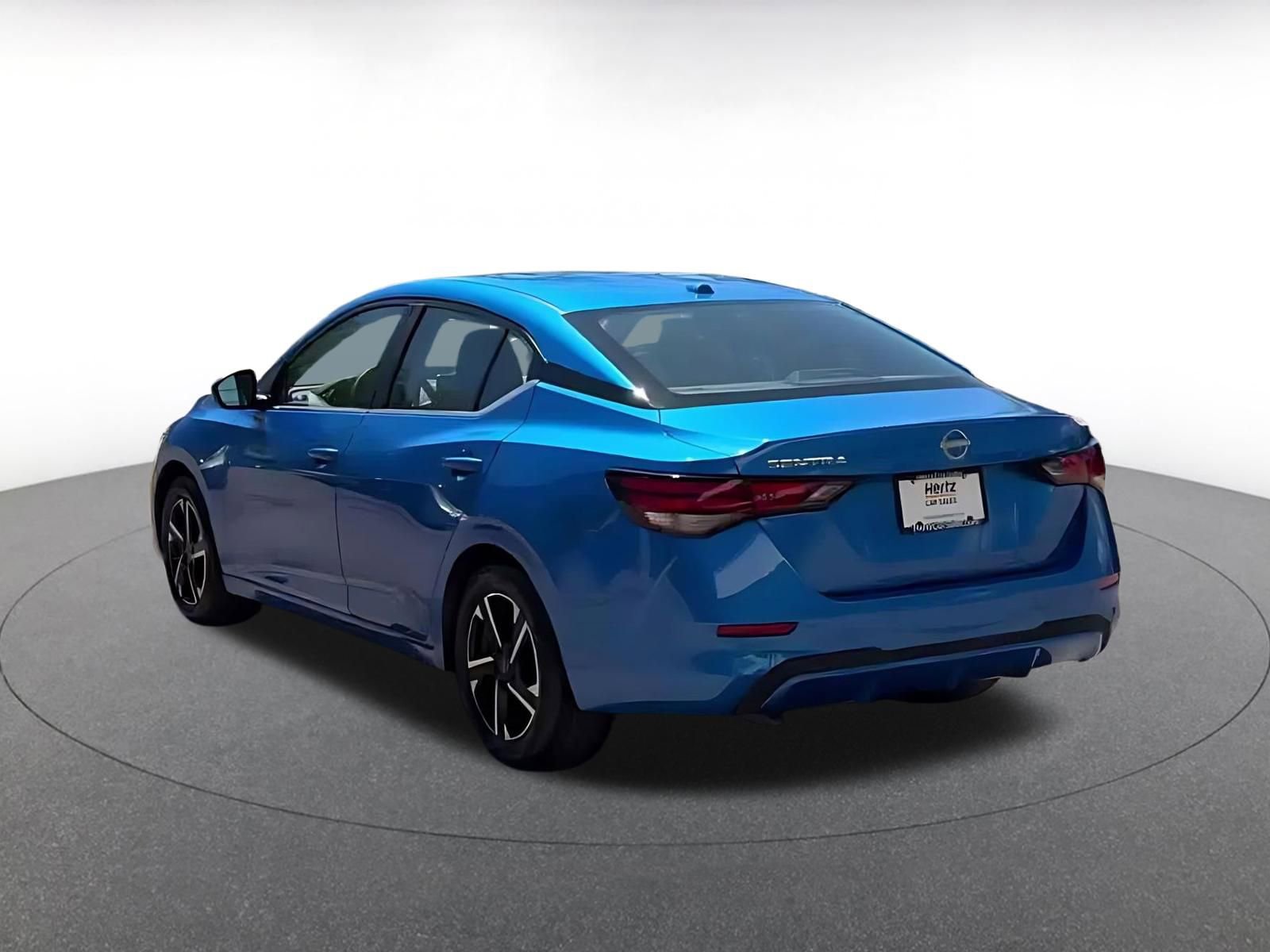 Used 2025 Nissan Sentra SV image 11