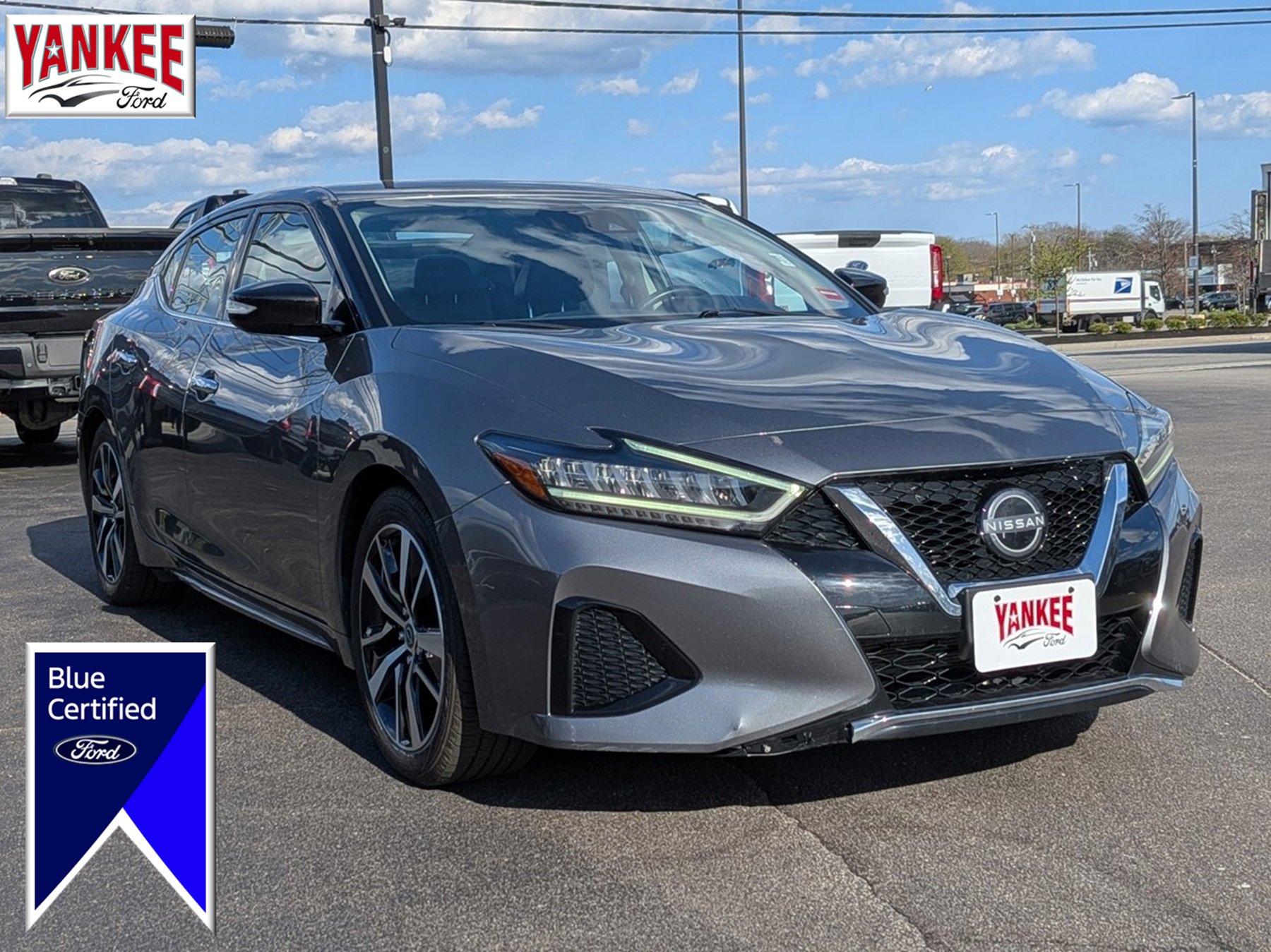 Used 2023 Nissan Maxima SV w/ Floor Mat Group FWD image 1
