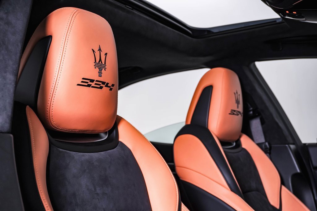 Used 2024 Maserati Ghibli Trofeo image 16
