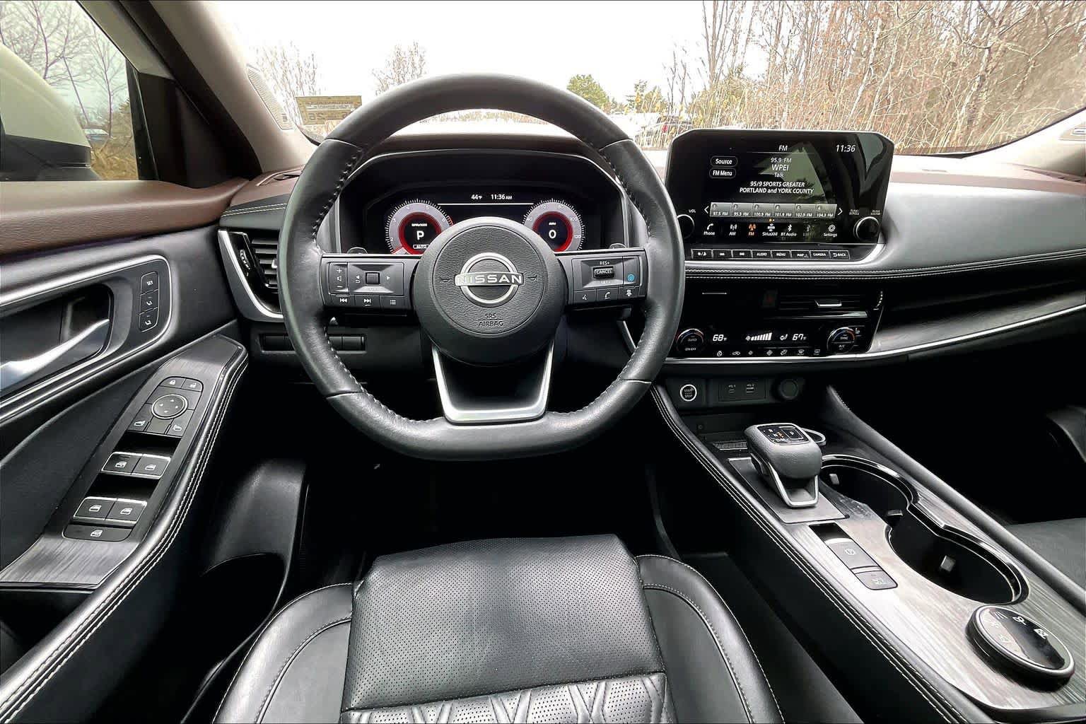 Used 2023 Nissan Rogue Platinum AWD/4WD image 6