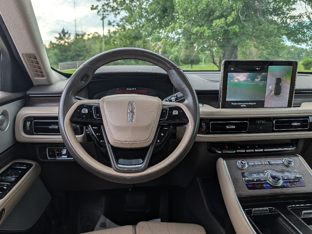 Used 2020 Lincoln Aviator Reserve w/ Equipment Group 202A AWD/4WD image 32