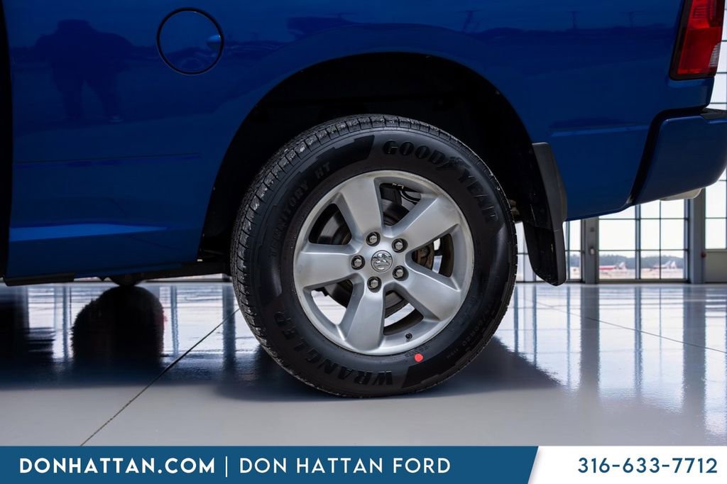Used 2015 RAM 1500 Express AWD/4WD image 39