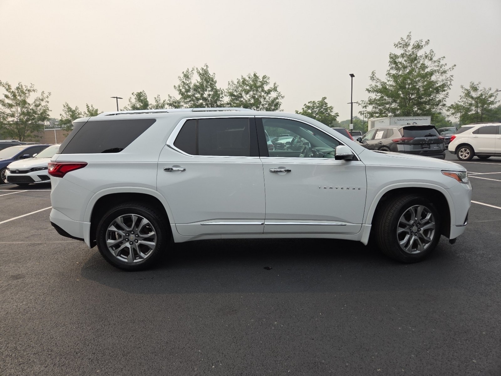 Used 2021 Chevrolet Traverse Premier AWD/4WD image 29