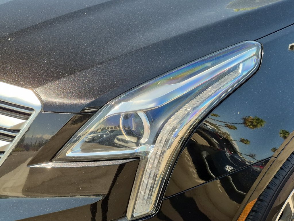 Used 2018 Cadillac XT5 Luxury w/ Driver Awareness Package FWD image 26