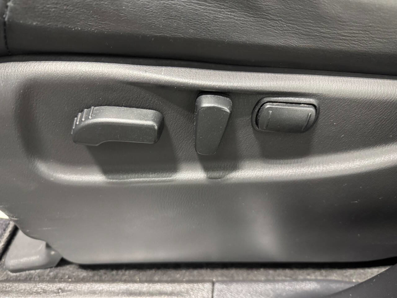 Used 2019 Nissan Armada SL w/ Premium Package image 13