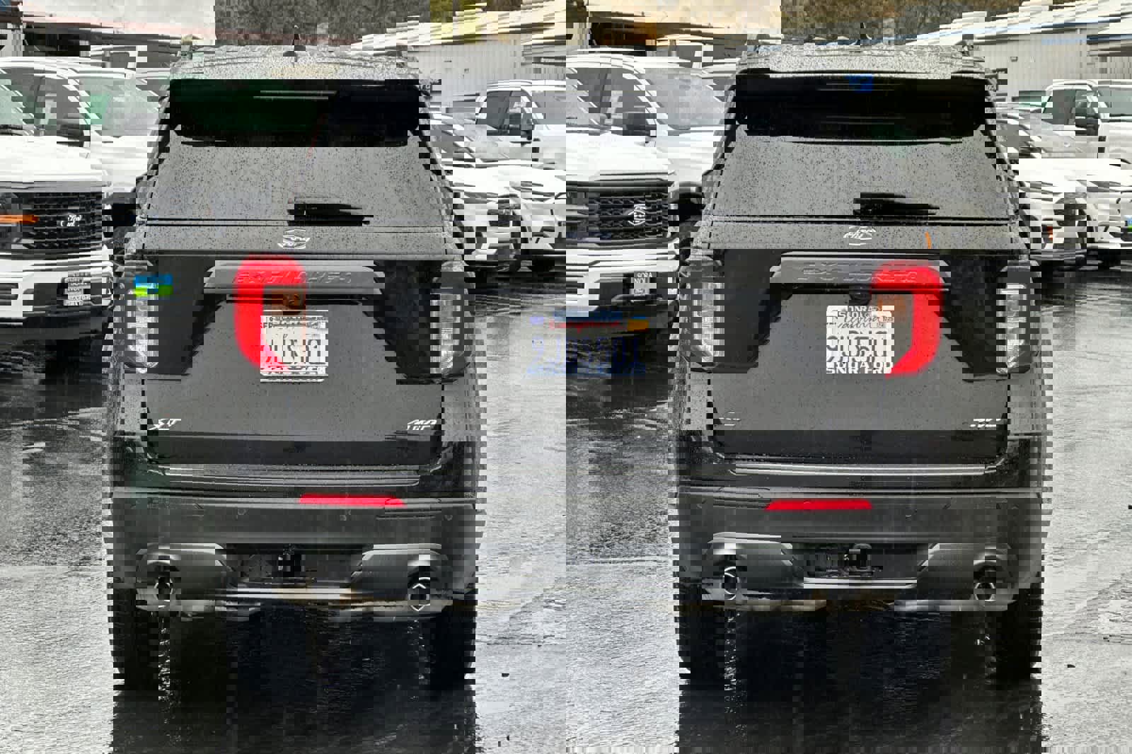 Used 2023 Ford Explorer XLT w/ Equipment Group 202A image 5