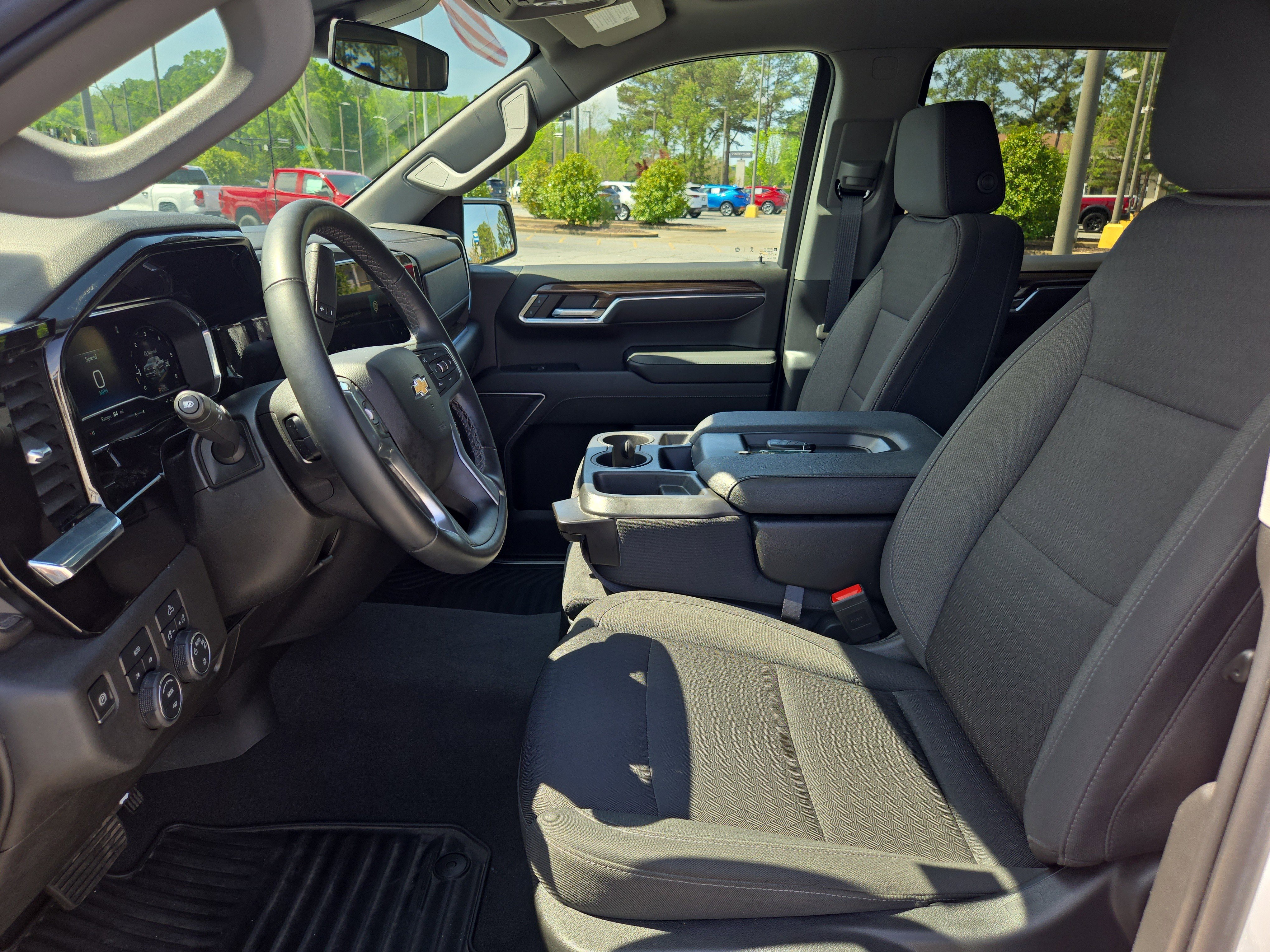 Used 2023 Chevrolet Silverado 1500 LT image 18