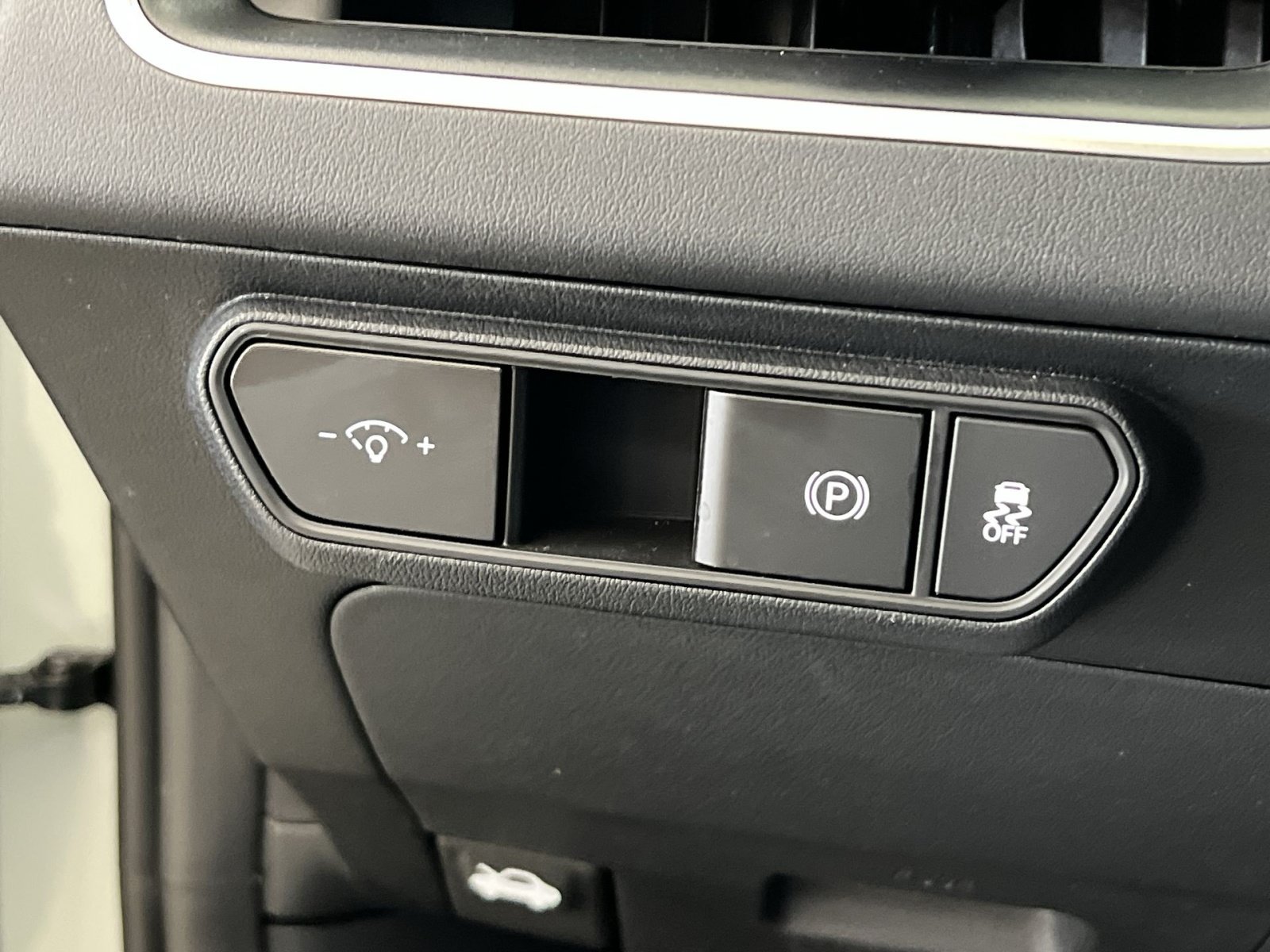 Used 2025 Kia K4 FWD image 36