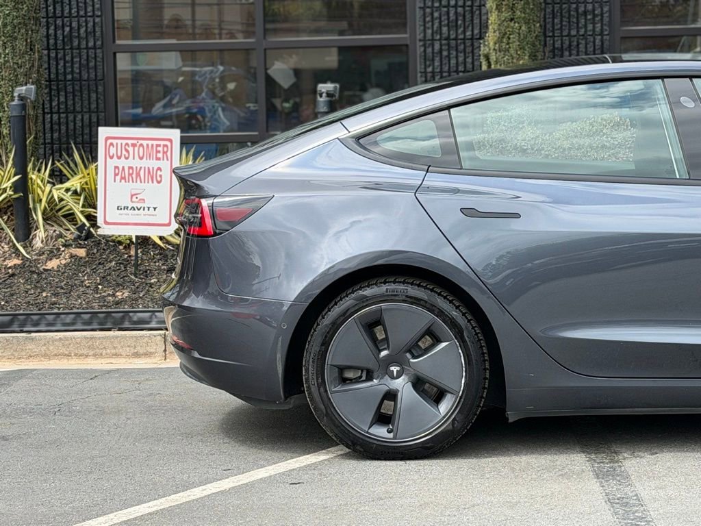 Used 2022 Tesla Model 3 Long Range AWD/4WD image 19