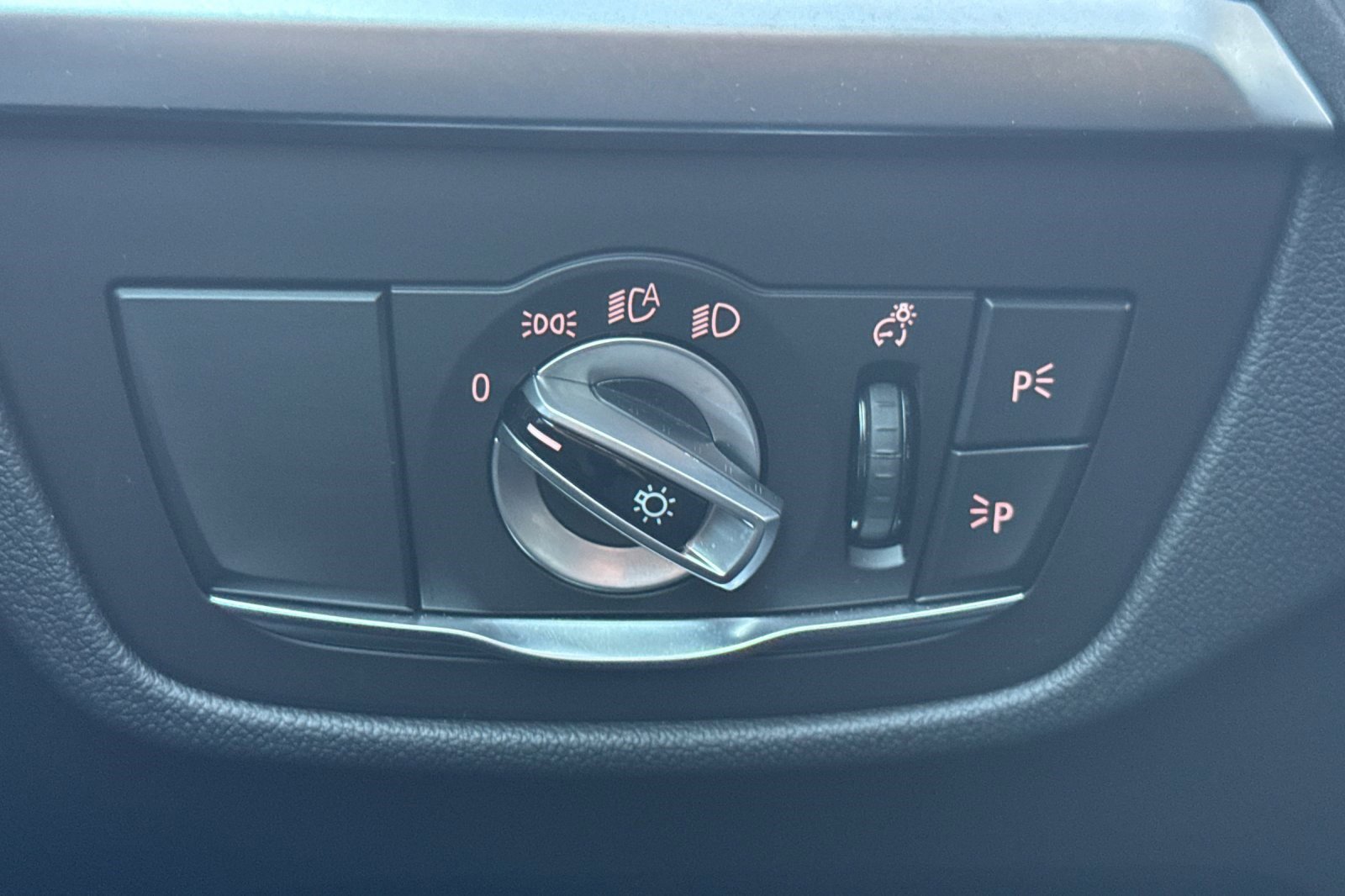 Certified 2023 BMW X4 xDrive30i w/ Premium Package image 35