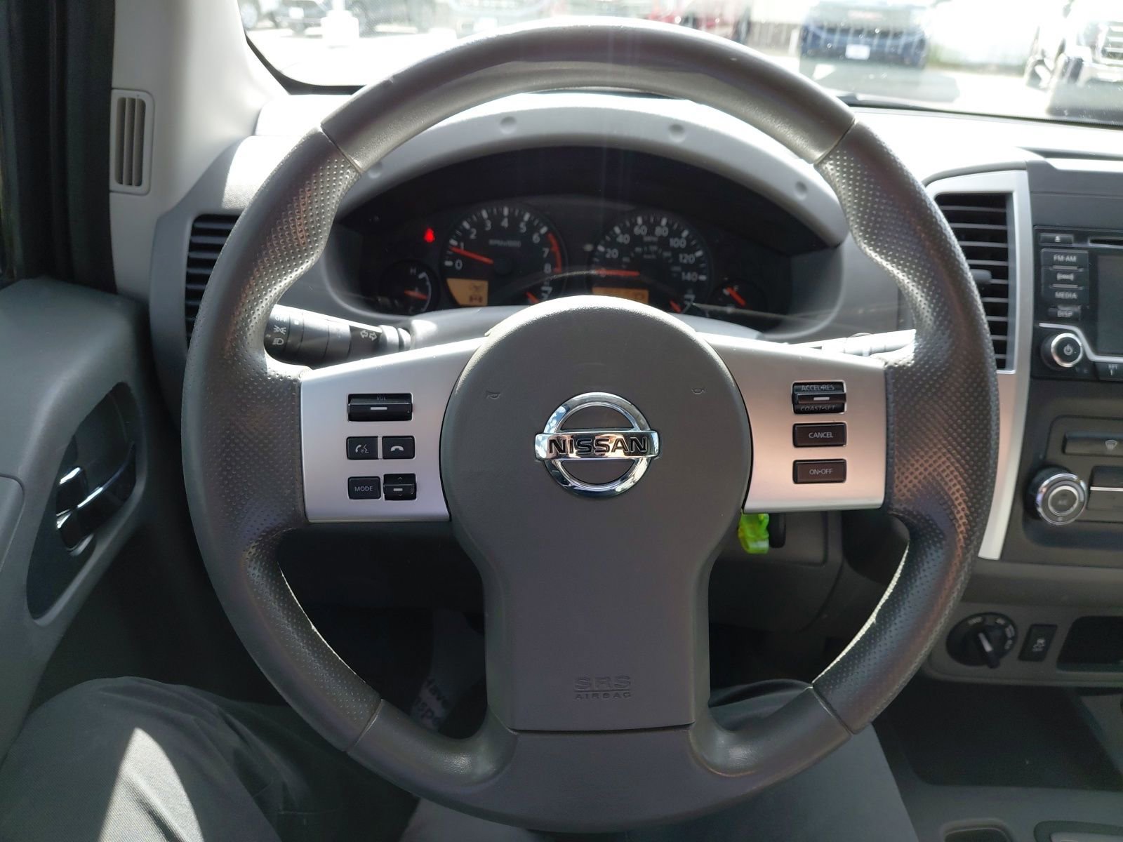 Used 2018 Nissan Frontier SV image 32