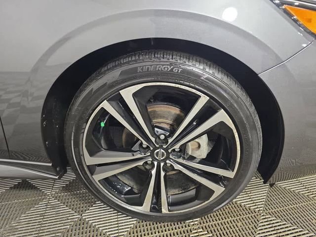 Used 2023 Nissan Sentra SR w/ Trunk Package image 6