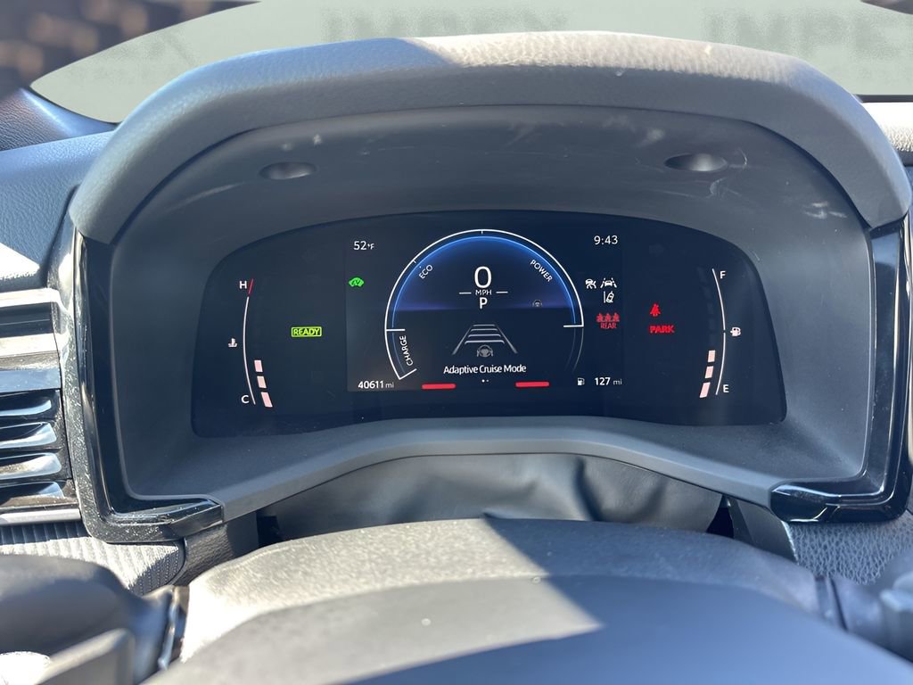 Used 2025 Toyota Camry SE image 21