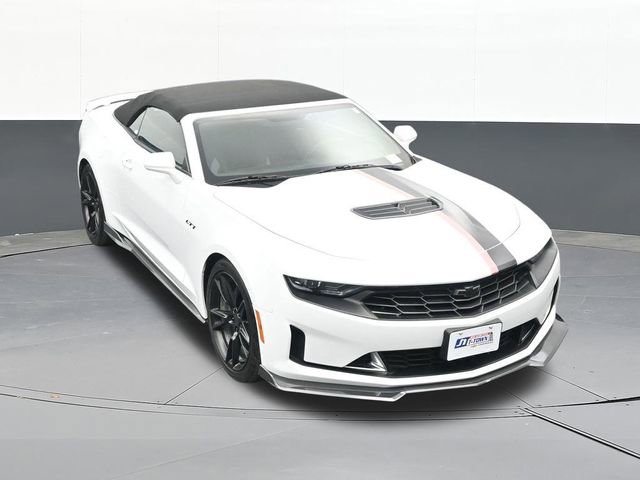 Used 2022 Chevrolet Camaro LT RWD image 45
