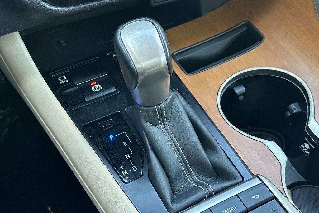 Certified 2022 Lexus RX 350 FWD w/ Premium Package image 21