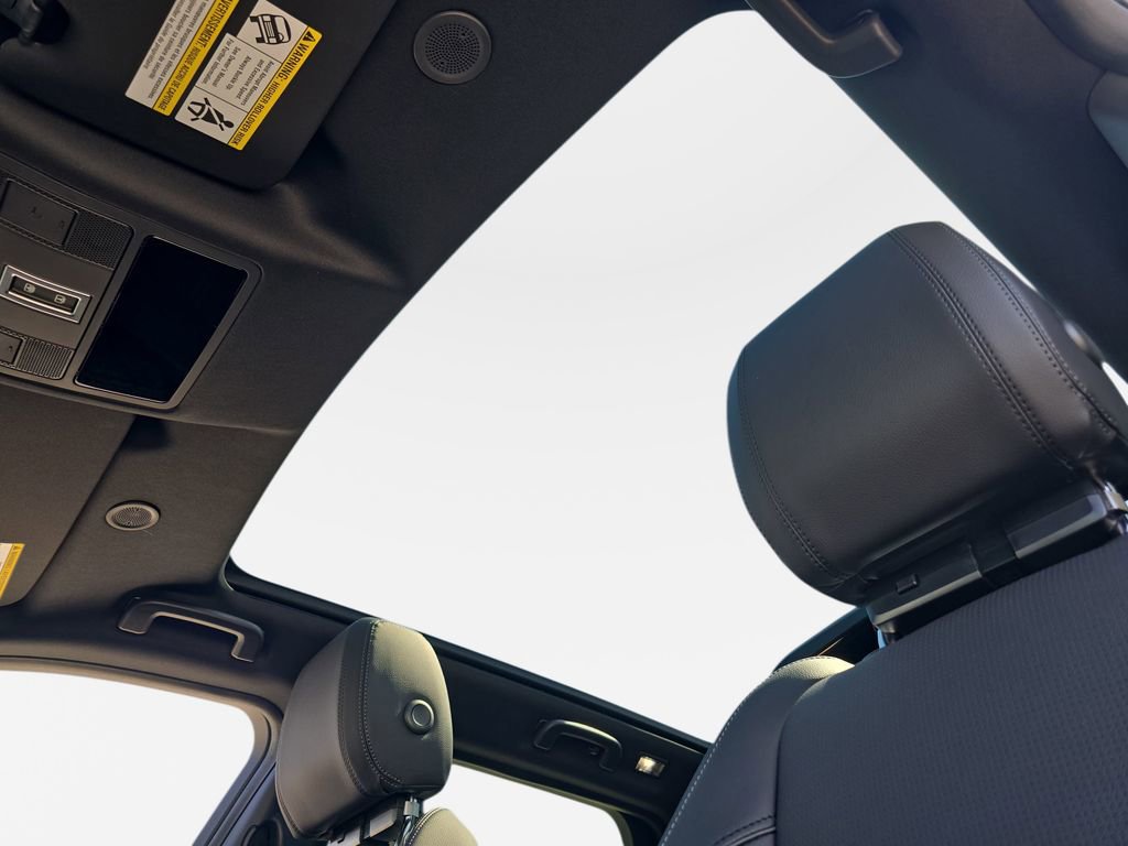 New 2026 Land Rover Discovery Sport Landmark image 30