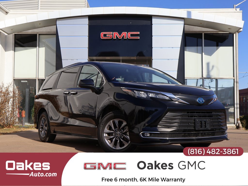 Used 2024 Toyota Sienna XLE