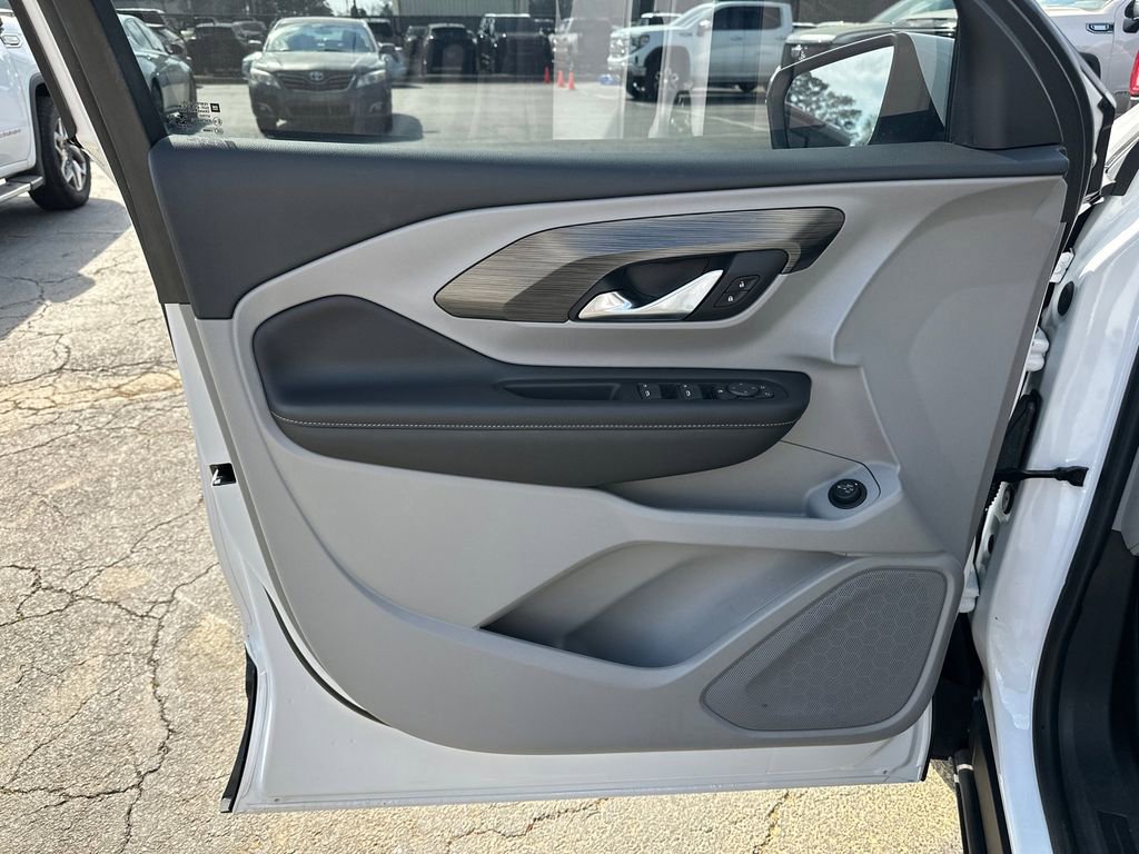 Used 2022 GMC Terrain SLE w/ Driver Convenience Package image 11