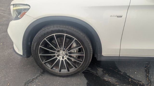 Used 2017 Mercedes-Benz GLC 43 AMG 4MATIC image 9