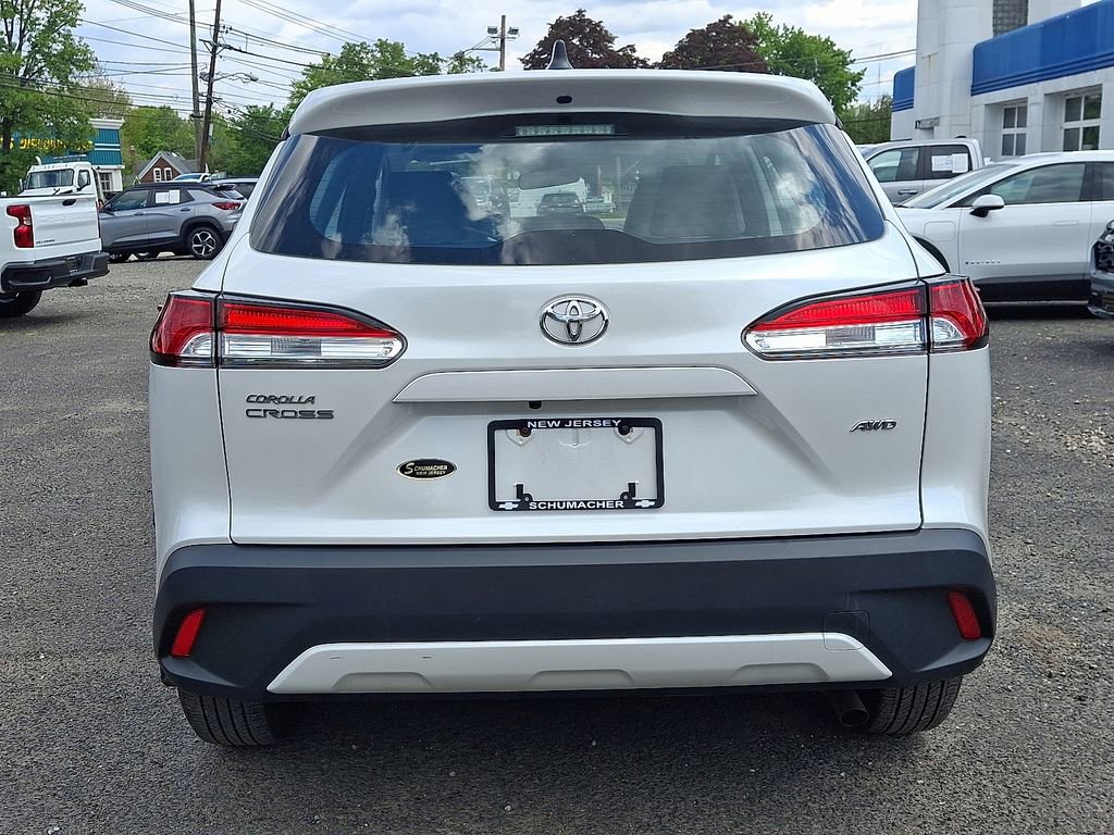 Used 2022 Toyota Corolla Cross L AWD/4WD image 6