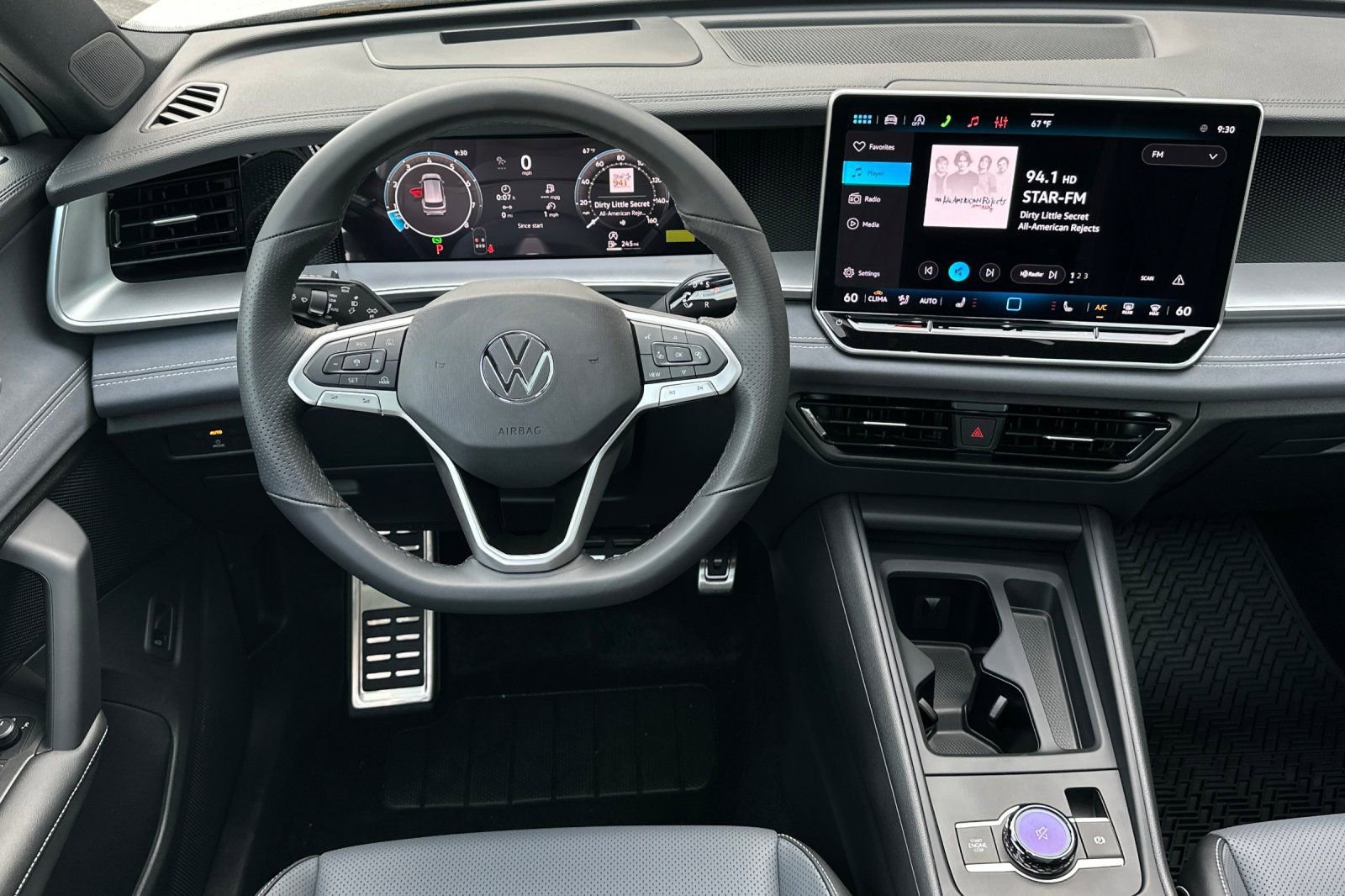 New 2026 Volkswagen Tiguan SE R-Line FWD image 12