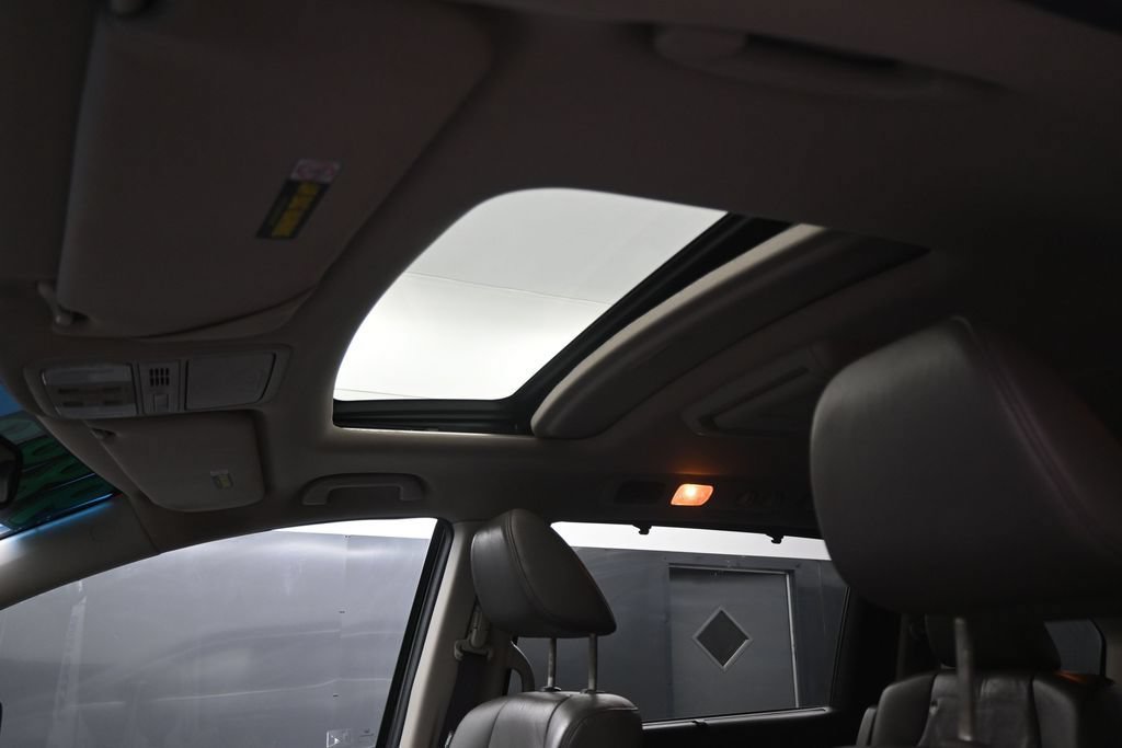 Used 2012 Honda Odyssey Touring image 12