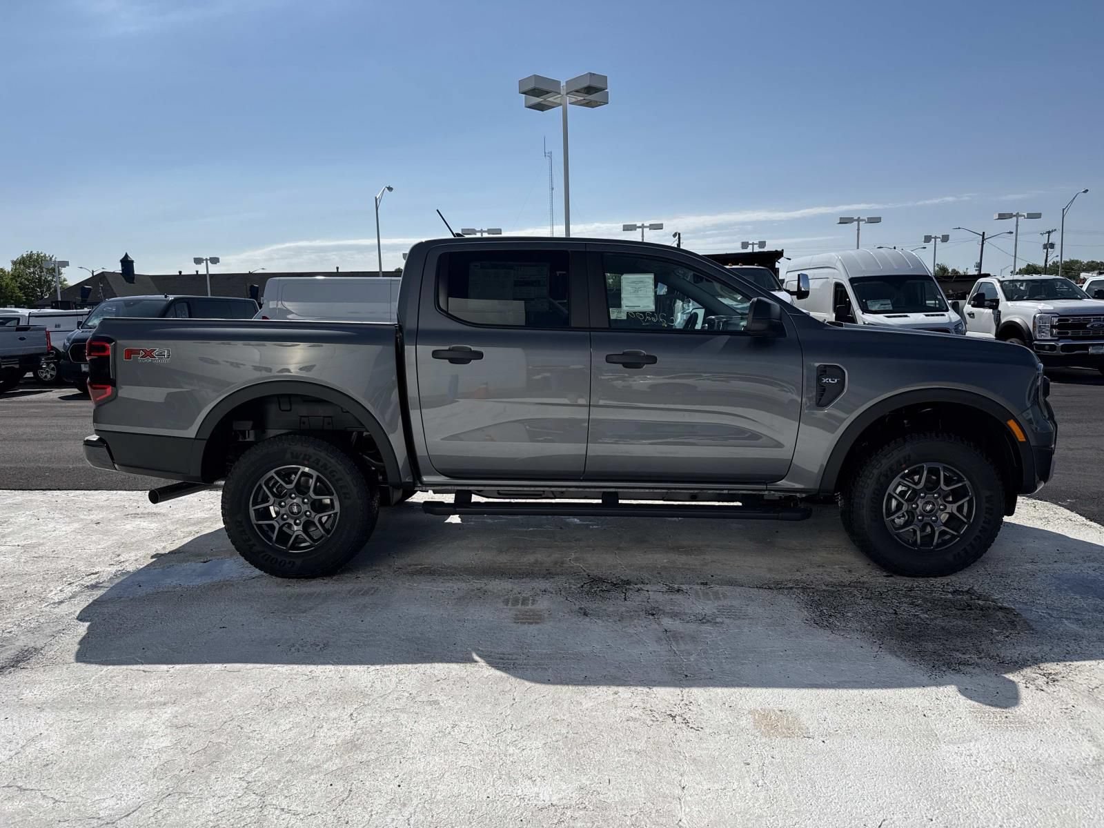 New 2026 Ford Ranger XLT w/ FX4 Off-Road Package AWD/4WD image 2