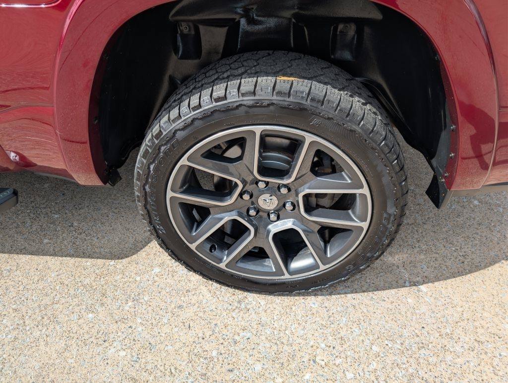 Used 2020 RAM 1500 Laramie AWD/4WD image 15